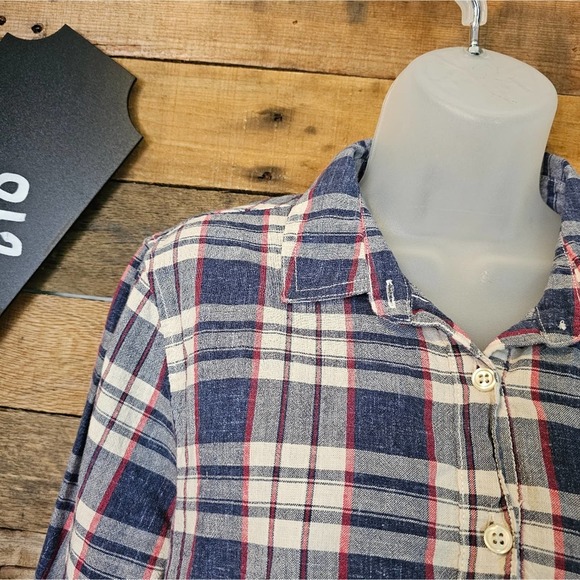 J. Crew women's plaid boy fit long sleeve half button shirt size medium - Picture 3 of 12